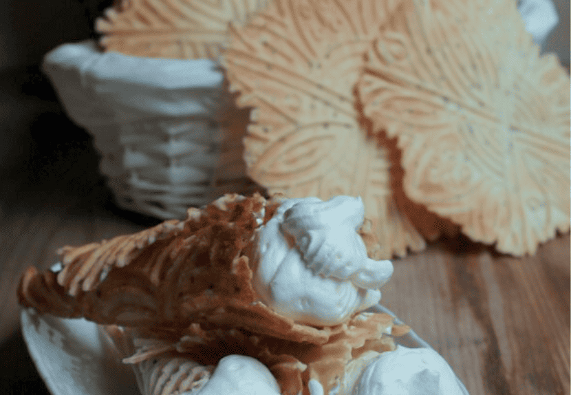 Cialdoni dei Medici (Traditional Tuscan pastry shells)