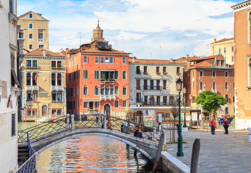 Off the Beaten Path Walking Tour and Gondola Ride - Image 4